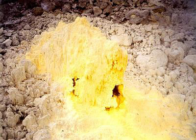 sulfur deposits at Biliran volcano