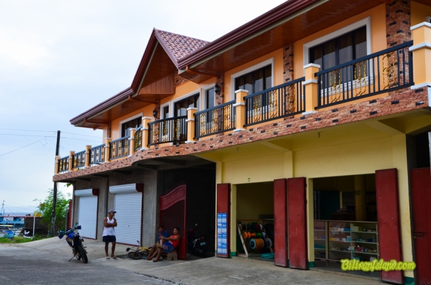 Commercial building in Cabucgayan