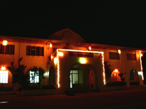 Naval Municipal Hall at night