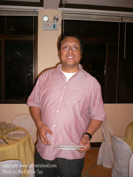 Lhar Santiago shobiz reporter of GMA7