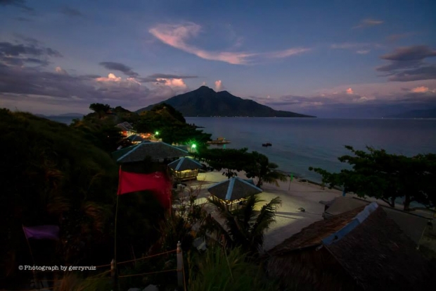 Early evening at Sambawan Island