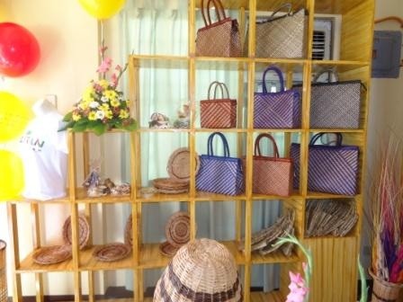 PASALUBONG CENTER